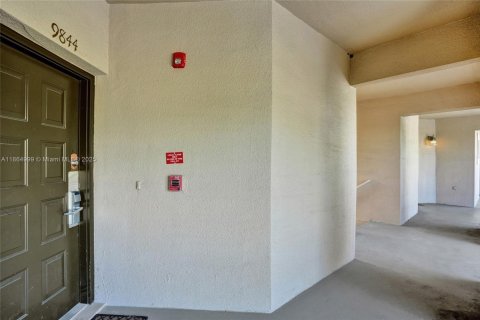Condo in Port St. Lucie, Florida, 2 bedrooms  № 1893244 - photo 5