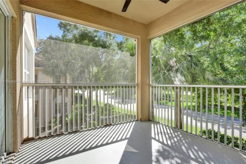 Condo in Port St. Lucie, Florida, 2 bedrooms  № 1893244 - photo 15