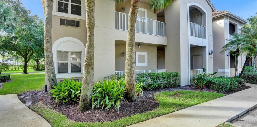 Condo in Port St. Lucie, Florida, 2 bedrooms  № 1893244