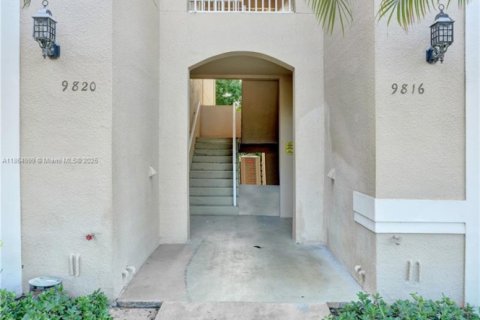 Condo in Port St. Lucie, Florida, 2 bedrooms  № 1893244 - photo 2