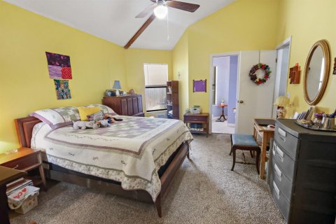 House in Vero Beach, Florida 3 bedrooms, 144.37 sq.m. № 2176924 - photo 10