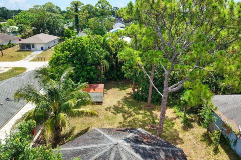 House in Vero Beach, Florida 3 bedrooms, 144.37 sq.m. № 2176924 - photo 19