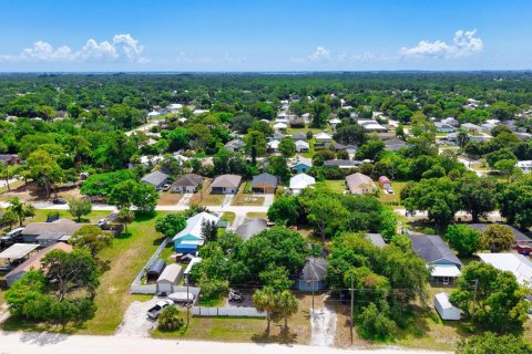 House in Vero Beach, Florida 3 bedrooms, 144.37 sq.m. № 2176924 - photo 22