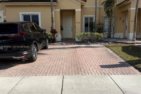 Таунхаус в Хомстед, Флорида 3 спальни, 140.19м2 № 2036607