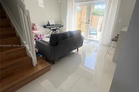 Купить таунхаус в Хомстед, Флорида 3 спальни, 140.19м2, № 2036607 - фото 6