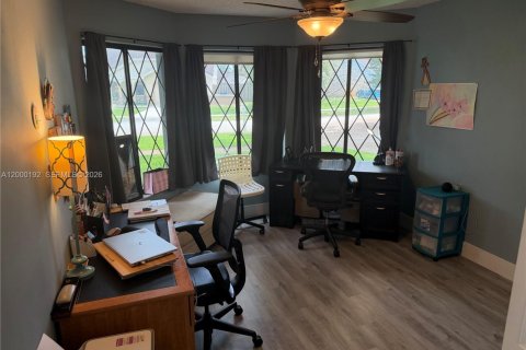 House in Sunrise, Florida 5 bedrooms, 190.17 sq.m. № 2066163 - photo 27