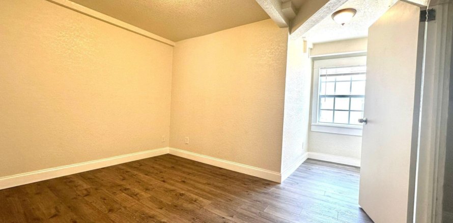 Immobilier commercial à West Palm Beach, Floride 2 chambres, 69.68 m2 № 1186949