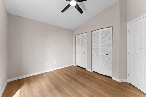 House in Mount Dora, Florida 4 bedrooms, 273.04 sq.m. № 2122730 - photo 27