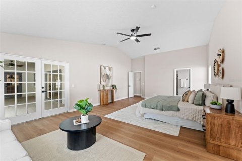 House in Mount Dora, Florida 4 bedrooms, 273.04 sq.m. № 2122730 - photo 20