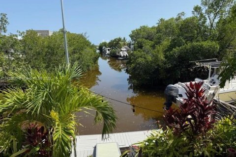 House in Key Largo, Florida 2 bedrooms, 84.73 sq.m. № 1794830 - photo 3