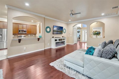Casa en venta en Wesley Chapel, Florida, 5 dormitorios, 316.43 m2 № 1791475 - foto 4