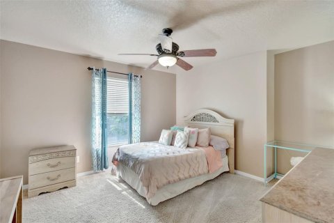 Casa en venta en Wesley Chapel, Florida, 5 dormitorios, 316.43 m2 № 1791475 - foto 17