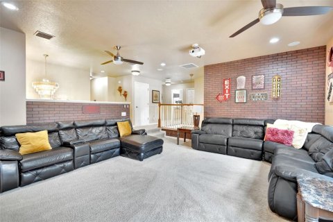 Casa en venta en Wesley Chapel, Florida, 5 dormitorios, 316.43 m2 № 1791475 - foto 9