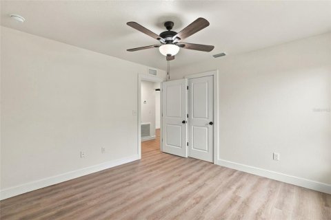 House in Arcadia, Florida 3 bedrooms, 128.95 sq.m. № 2429256 - photo 18