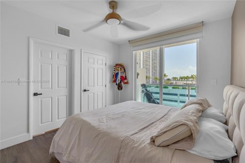Condominio en venta en Miami, Florida, 2 dormitorios, 76.27 m2 № 1896529 - foto 19