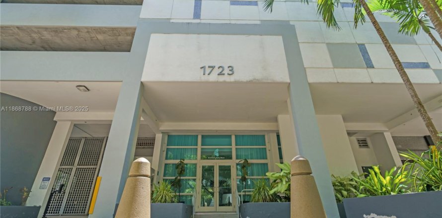 Condo à Miami, Floride, 2 chambres № 1896529