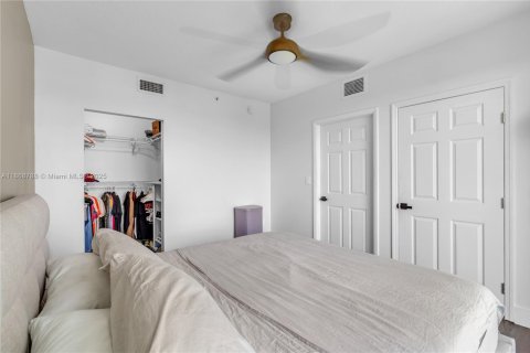 Condominio en venta en Miami, Florida, 2 dormitorios, 76.27 m2 № 1896529 - foto 20
