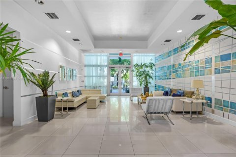 Condominio en venta en Miami, Florida, 2 dormitorios, 76.27 m2 № 1896529 - foto 3