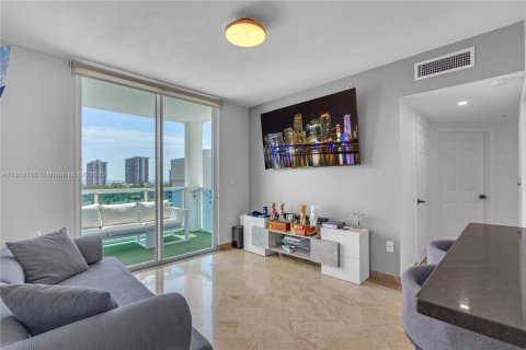 Condominio en venta en Miami, Florida, 2 dormitorios, 76.27 m2 № 1896529 - foto 11