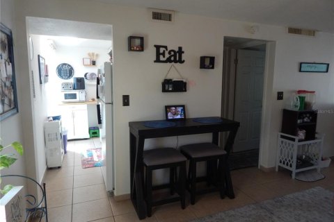 House in Lake Wales, Florida 1 bedroom, 60.2 sq.m. № 1691021 - photo 8
