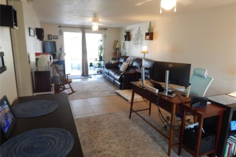 House in Lake Wales, Florida 1 bedroom, 60.2 sq.m. № 1691021 - photo 5