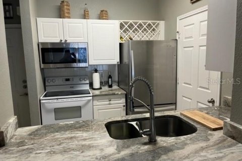 Copropriété à louer à Clearwater, Floride: 1 chambre, 61.32 m2 № 1244214 - photo 6