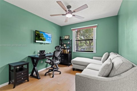 Condo in Coconut Creek, Florida, 3 bedrooms  № 1990040 - photo 14