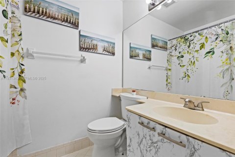 Condo in Coconut Creek, Florida, 3 bedrooms  № 1990040 - photo 17