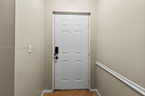 Condo in Coconut Creek, Florida, 3 bedrooms  № 1990040 - photo 3