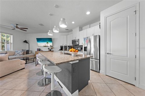Townhouse in Orlando, Florida 3 bedrooms, 167.32 sq.m. № 2149886 - photo 13