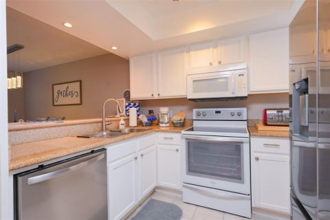 Townhouse in Kissimmee, Florida 2 bedrooms, 97.73 sq.m. № 2150123 - photo 4