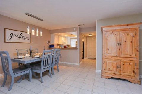 Townhouse in Kissimmee, Florida 2 bedrooms, 97.73 sq.m. № 2150123 - photo 8