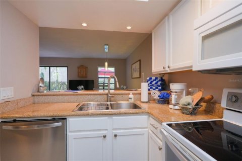 Townhouse in Kissimmee, Florida 2 bedrooms, 97.73 sq.m. № 2150123 - photo 5