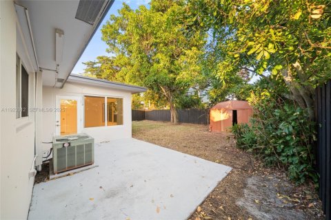 Villa ou maison à louer à Pembroke Pines, Floride: 3 chambres, 123.56 m2 № 1976953 - photo 20