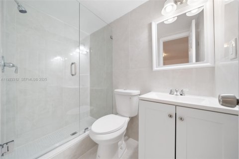 Villa ou maison à louer à Pembroke Pines, Floride: 3 chambres, 123.56 m2 № 1976953 - photo 12