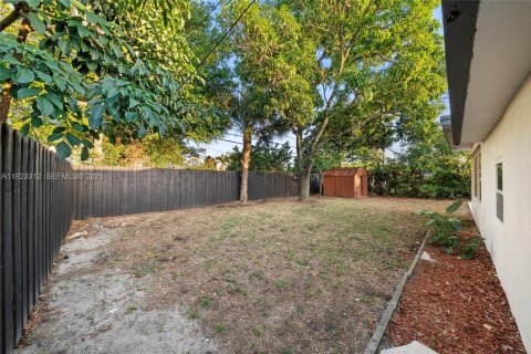 Villa ou maison à louer à Pembroke Pines, Floride: 3 chambres, 123.56 m2 № 1976953 - photo 23