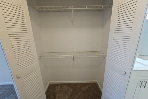 Condominio en venta en Miramar, Florida, 2 dormitorios, 89.74 m2 № 1979996 - foto 21