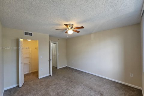 Condominio en venta en Miramar, Florida, 2 dormitorios, 89.74 m2 № 1979996 - foto 12