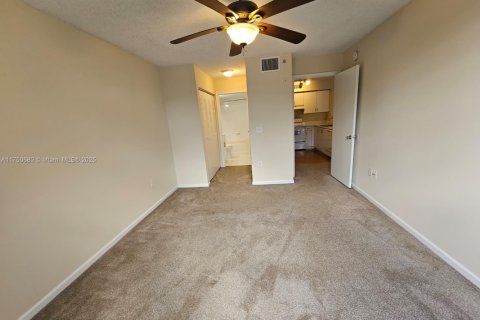 Condominio en venta en Miramar, Florida, 2 dormitorios, 89.74 m2 № 1979996 - foto 6