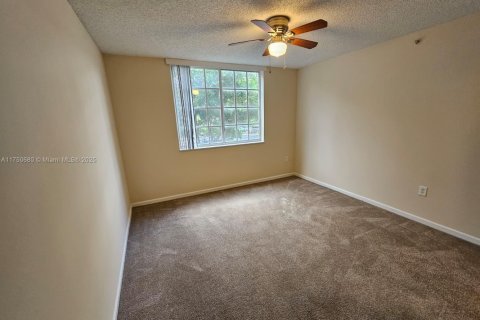 Condominio en venta en Miramar, Florida, 2 dormitorios, 89.74 m2 № 1979996 - foto 15