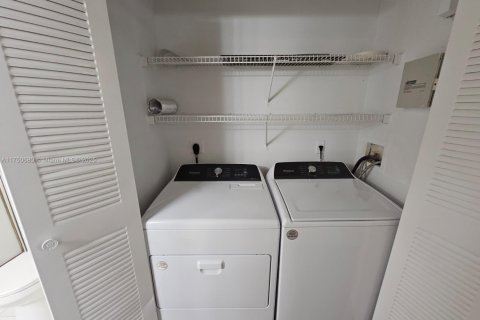 Condominio en venta en Miramar, Florida, 2 dormitorios, 89.74 m2 № 1979996 - foto 22