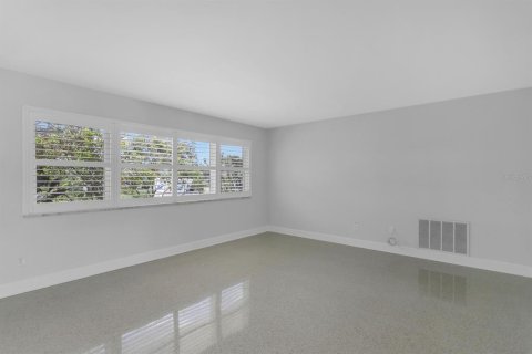 Villa ou maison à vendre à Dunedin, Floride: 3 chambres, 139.91 m2 № 2396980 - photo 5