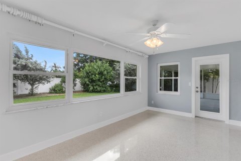 Villa ou maison à vendre à Dunedin, Floride: 3 chambres, 139.91 m2 № 2396980 - photo 17