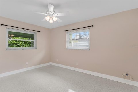 Villa ou maison à vendre à Dunedin, Floride: 3 chambres, 139.91 m2 № 2396980 - photo 23