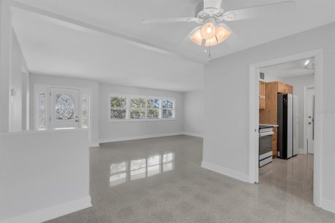 Villa ou maison à vendre à Dunedin, Floride: 3 chambres, 139.91 m2 № 2396980 - photo 8