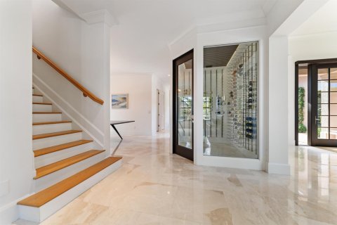 House in Tequesta, Florida 5 bedrooms, 588.16 sq.m. № 2185727 - photo 9