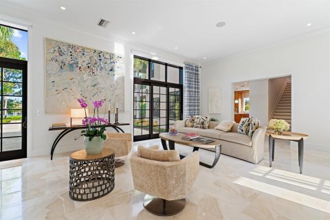 House in Tequesta, Florida 5 bedrooms, 588.16 sq.m. № 2185727 - photo 7