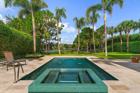 House in Tequesta, Florida 5 bedrooms, 588.16 sq.m. № 2185727 - photo 27