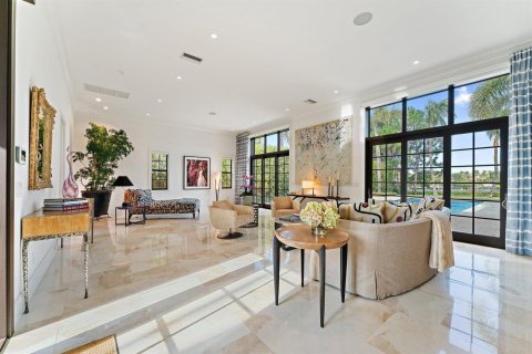 House in Tequesta, Florida 5 bedrooms, 588.16 sq.m. № 2185727 - photo 5