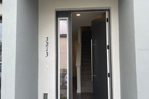 Touwnhouse à vendre à Kissimmee, Floride: 3 chambres, 126.35 m2 № 1782815 - photo 1